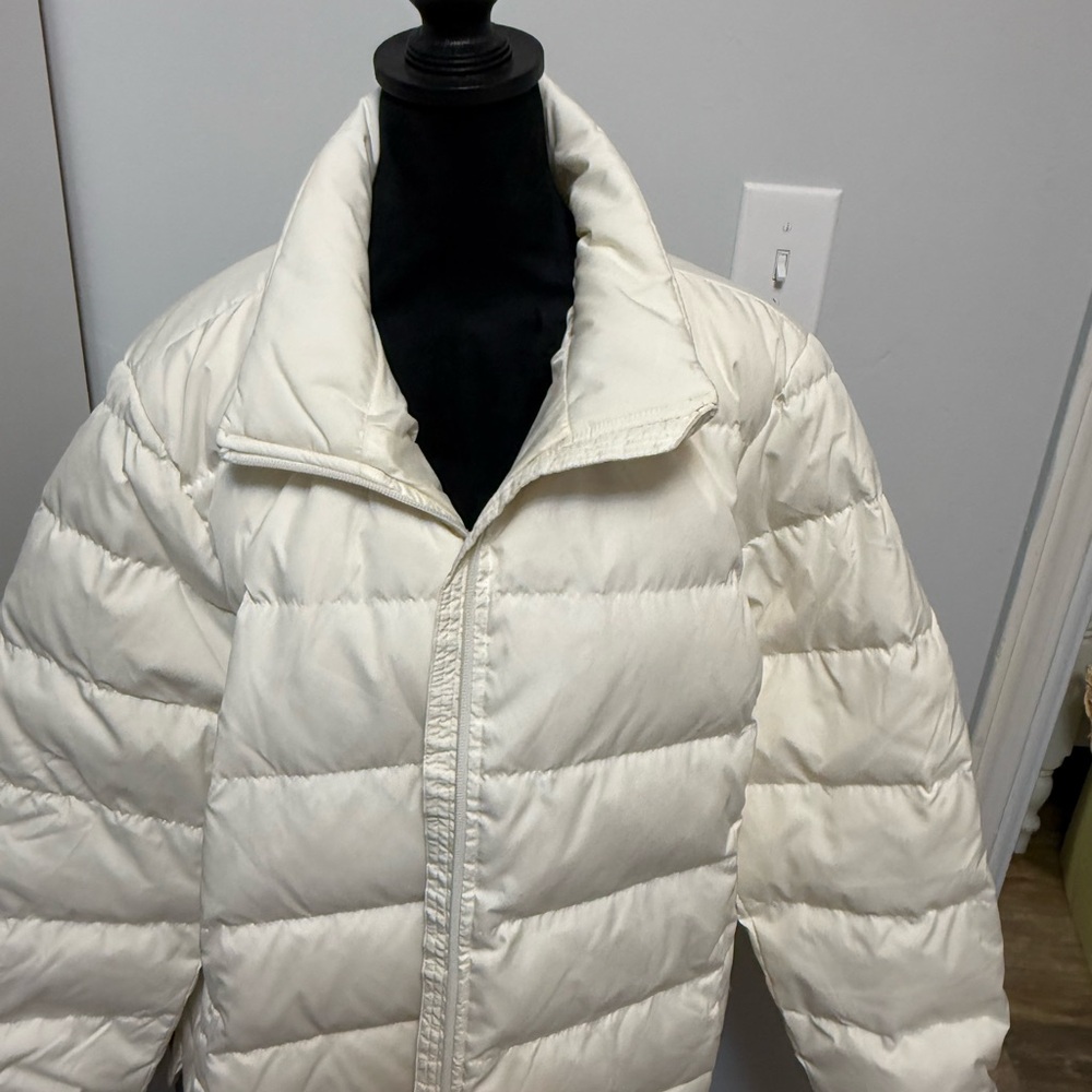 Lands End White packable Down Puffer Jacket. NWOT